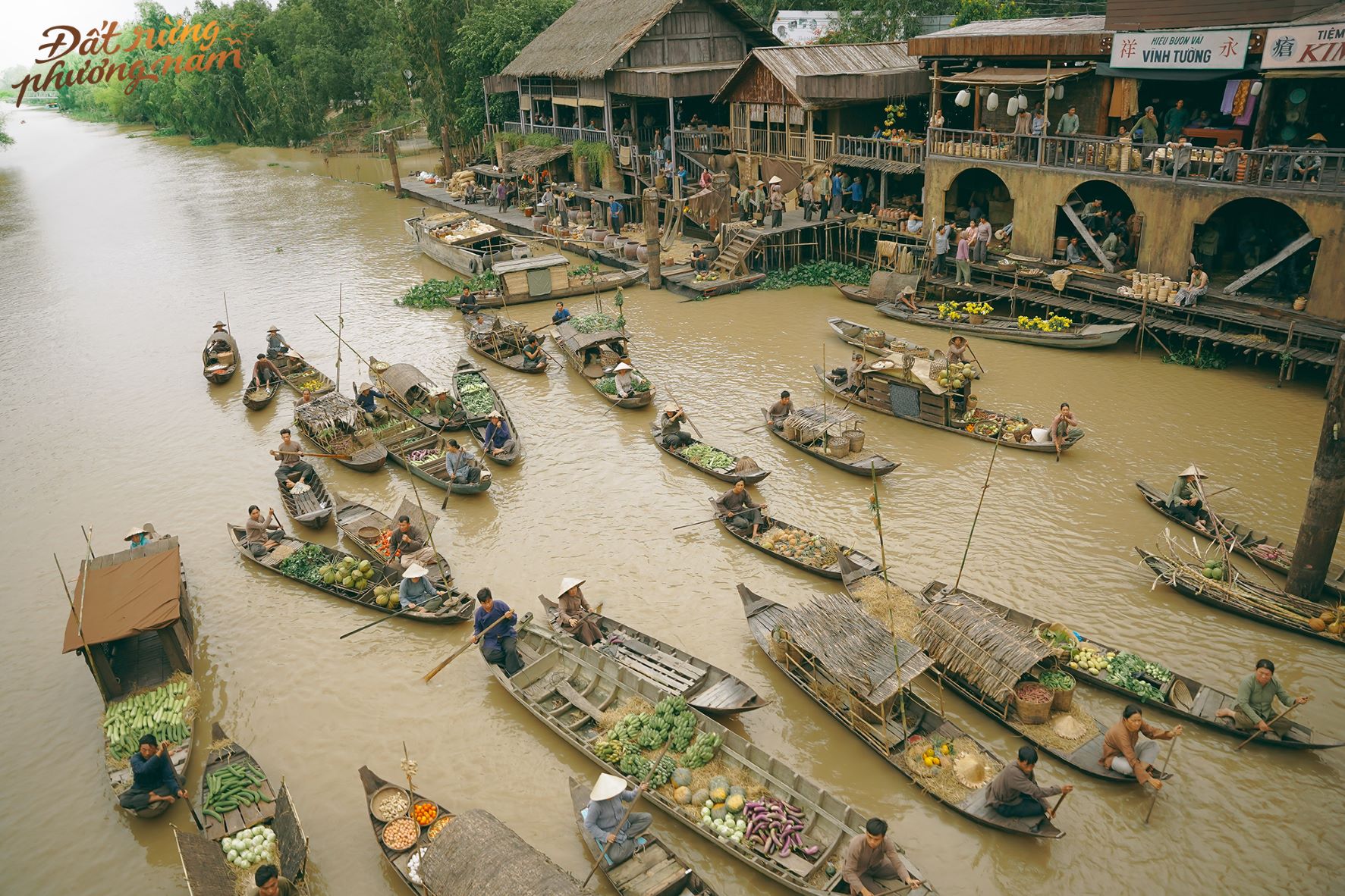 Image hình ảnh Phương Nam - Đất rừng phương Nam': Chỉnh sửa chi tiết để tránh liên tưởng
