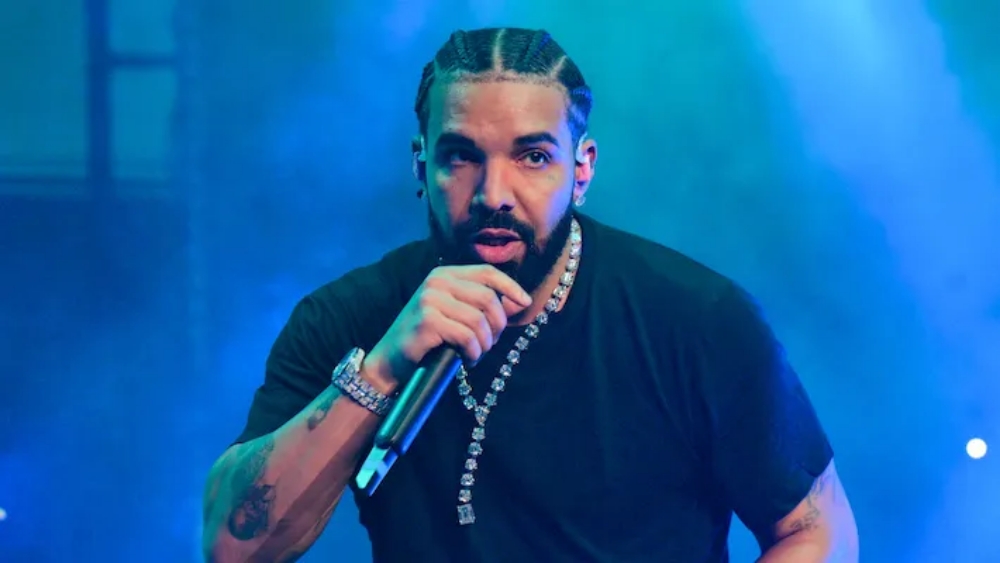 Drake lập kỷ lục trên bảng xếp hạng Billboard 200