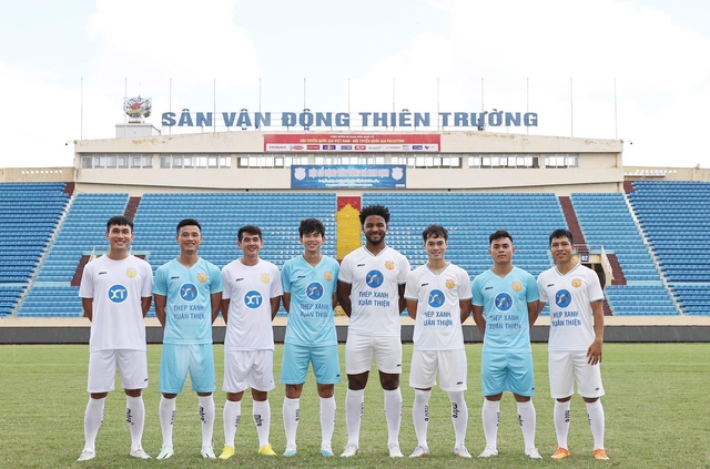 4 CLB công khai săn Cúp vô địch V-League 2023/24, có tên 'đại gia' mới nổi trả lương cầu thủ Việt như ngoại binh - Ảnh 3.