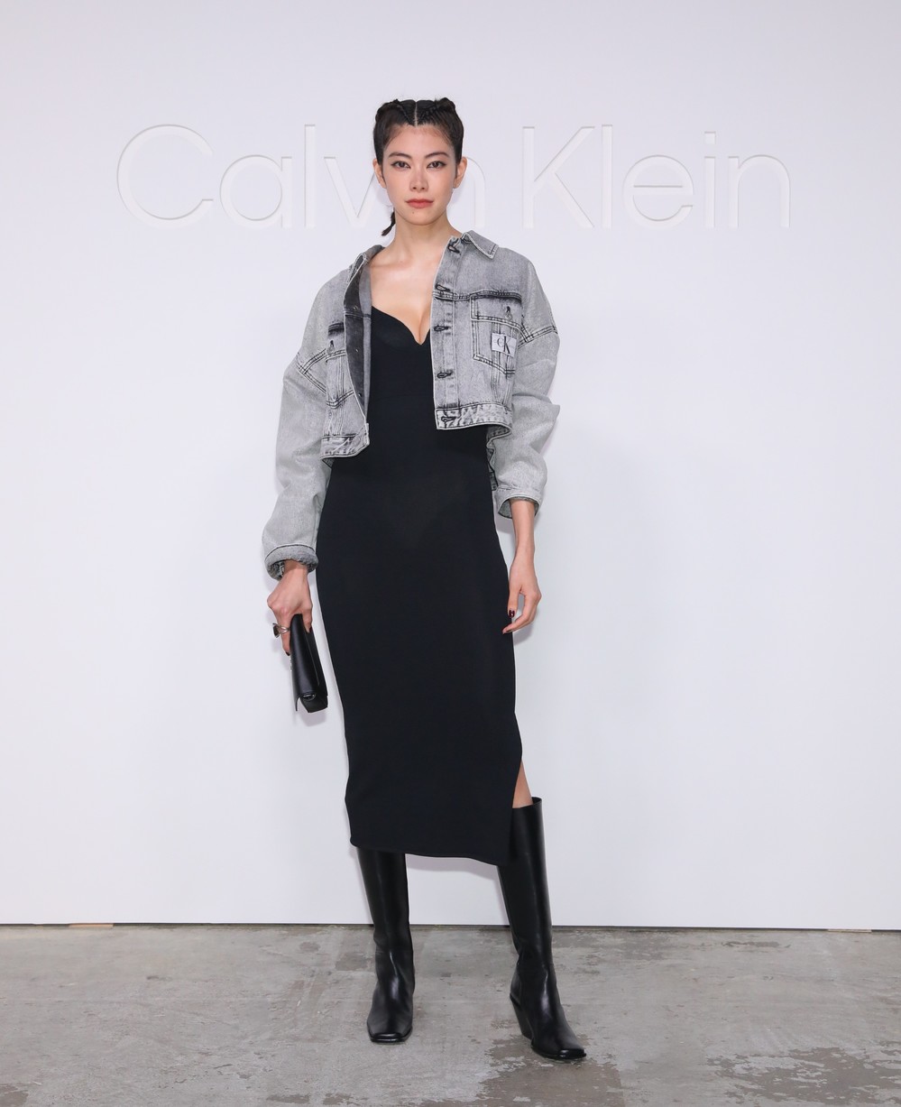 Calvin Klein chính thức ra mắt bộ sưu tập Calvin Klein Jeans Fall 2023 - Ảnh 8.