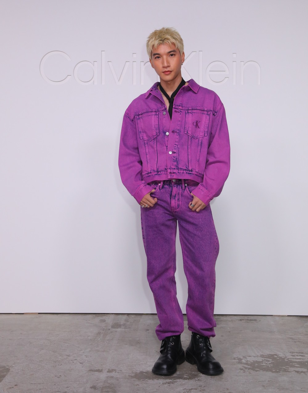 Calvin Klein chính thức ra mắt bộ sưu tập Calvin Klein Jeans Fall 2023 - Ảnh 5.