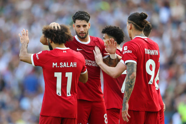 Salah lập cú đúp nhưng Liverpool vẫn bị chủ nhà Brighton cầm hòa 2-2 ở vòng 8 Ngoại hạng Anh