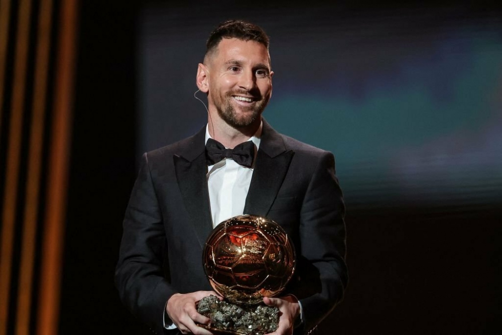 Top 10 tiền đạo xuất sắc nhất mọi thời đại theo AI - Messi chỉ đứng thứ ba - Ảnh 9.