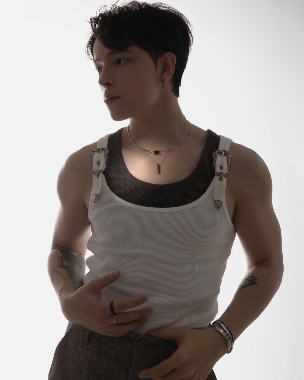 Chất như Kelbin Lei - tuyên ngôn cá tính từ quần áo đến trang sức - Ảnh 3.
