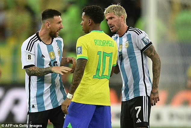Messi đáp trả gay gắt khi bị Rodrygo chê là kẻ hèn nhát - Ảnh 3.
