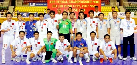 Thủ môn sút thành công ở lượt đá thứ mười, ĐT Việt Nam lần đầu vào chung kết giải vô địch Đông Nam Á - Ảnh 2.