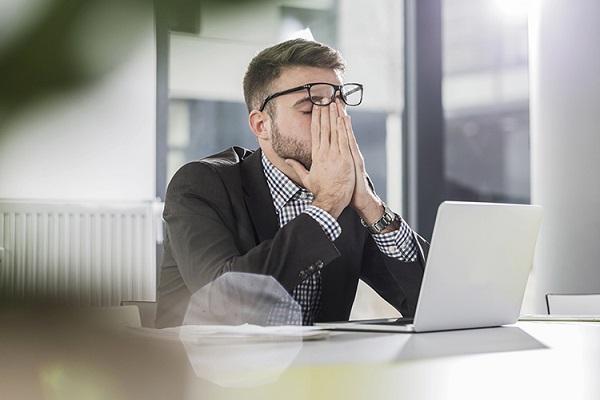 6 thói quen gây đau dạ dày bạn cần lưu ý - Ảnh 2.