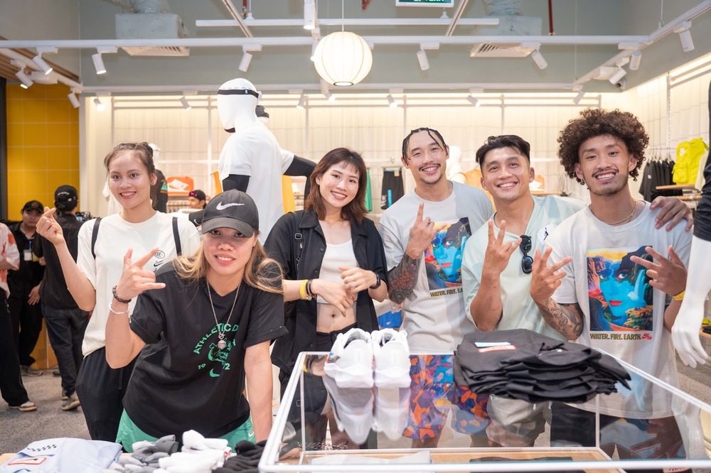 Sao Việt “đổ bộ&quot; tại sự kiện ra mắt cửa hàng “bản địa hóa” đầu tiên của Nike - Ảnh 3.