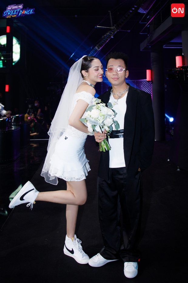 Bảo Anh hết mình với thí sinh tại Street Dance Việt Nam, còn dẫn cả học trò đến nhà tình cũ Hồ Quang Hiếu - Ảnh 7.