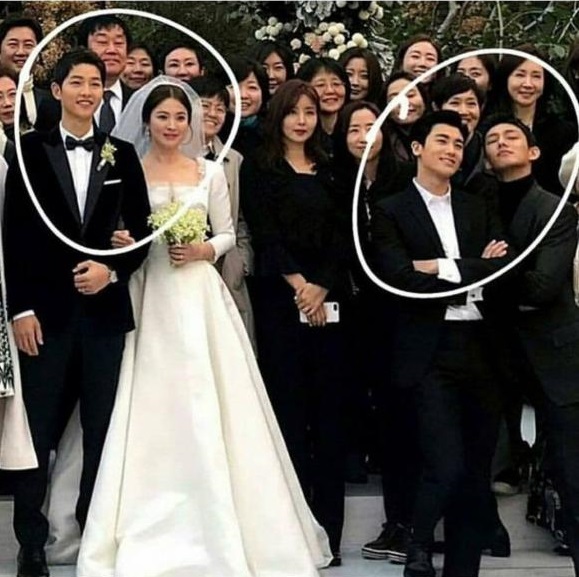 Không phải Lee Min Ho đây mới là chàng trai được người hâm mộ Song Hye Kyo 'gọi tên' khi liên tục có khoảnh khắc đắt giá bên đàn chị - Ảnh 6.