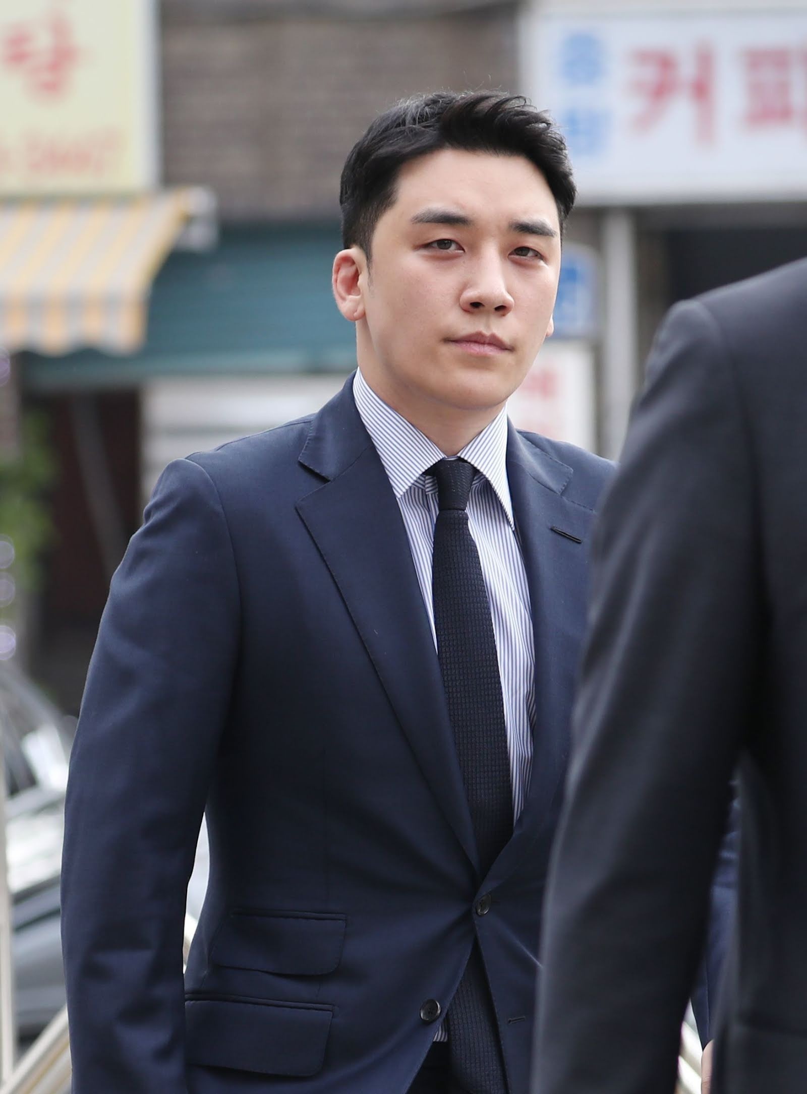 Tiết lộ cáo buộc gây sốc của Seungri sau khi ra tù: Hết môi giới mại dâm đến quay phim phụ nữ bất hợp pháp - Ảnh 2.