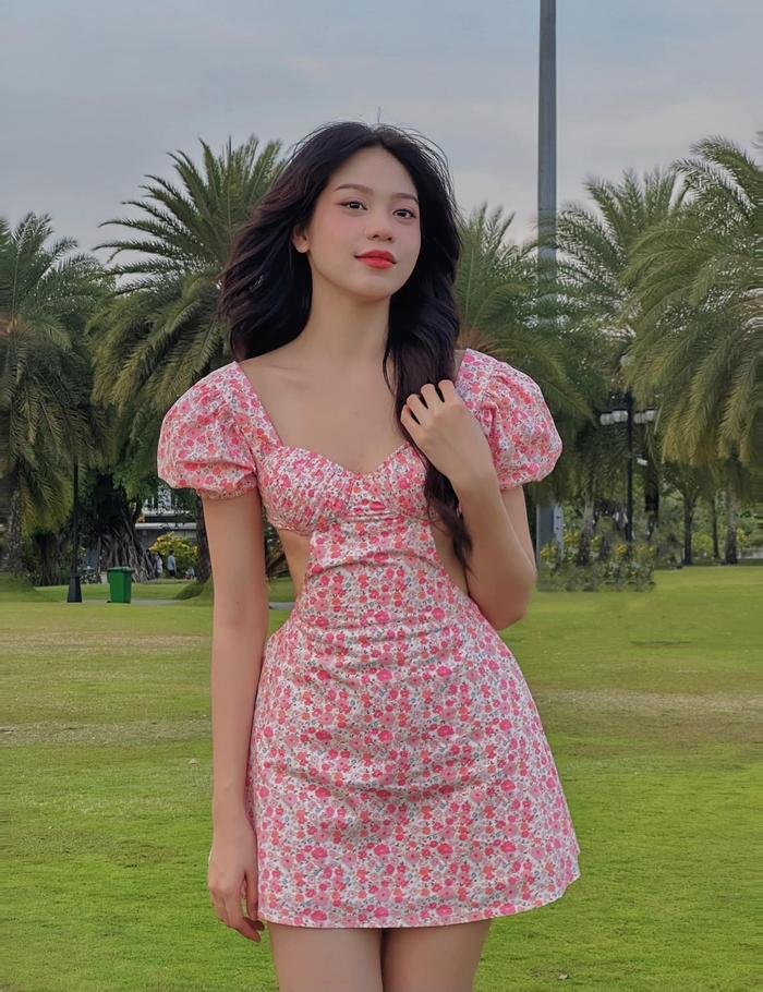 Phương Nhi và loạt ảnh xinh chuẩn thần tiên tỷ tỷ: Đẹp át cả Hoa hậu Việt Nam khi đụng hàng, ảnh cam thường gây bão