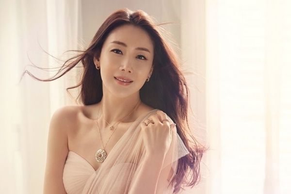 ‘Nữ hoàng nước mắt’ Choi Ji Woo: Sự nghiệp rực rỡ nhưng tình duyên đầy ‘sóng gió’ - Ảnh 3.