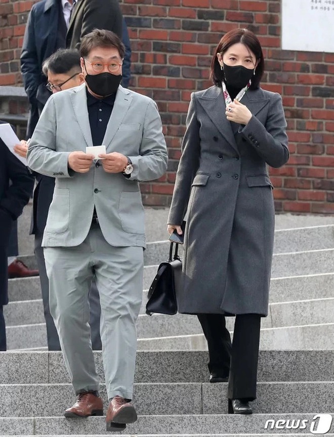 Nàng dâu gia tộc Hyundai lấn át Lee Young Ae: MC đẹp nổi trội, cưới vội mặc thị phi và cái bẫy sau cánh cổng hào môn - Ảnh 3.