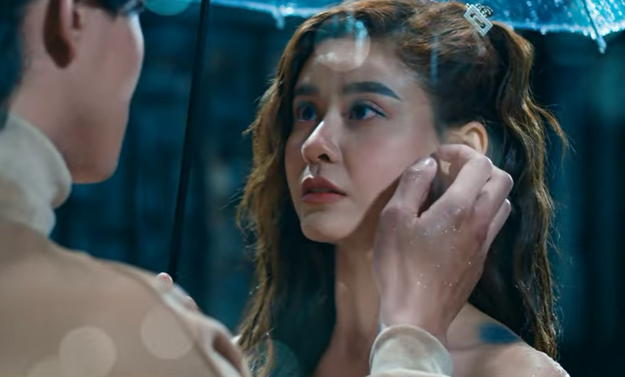 Mê mẩn nhan sắc 'trẻ ngược' của mỹ nhân Việt ở phim mới, U40 mà cặp kè bạn diễn kém tuổi 'ngọt xớt' - Ảnh 4.