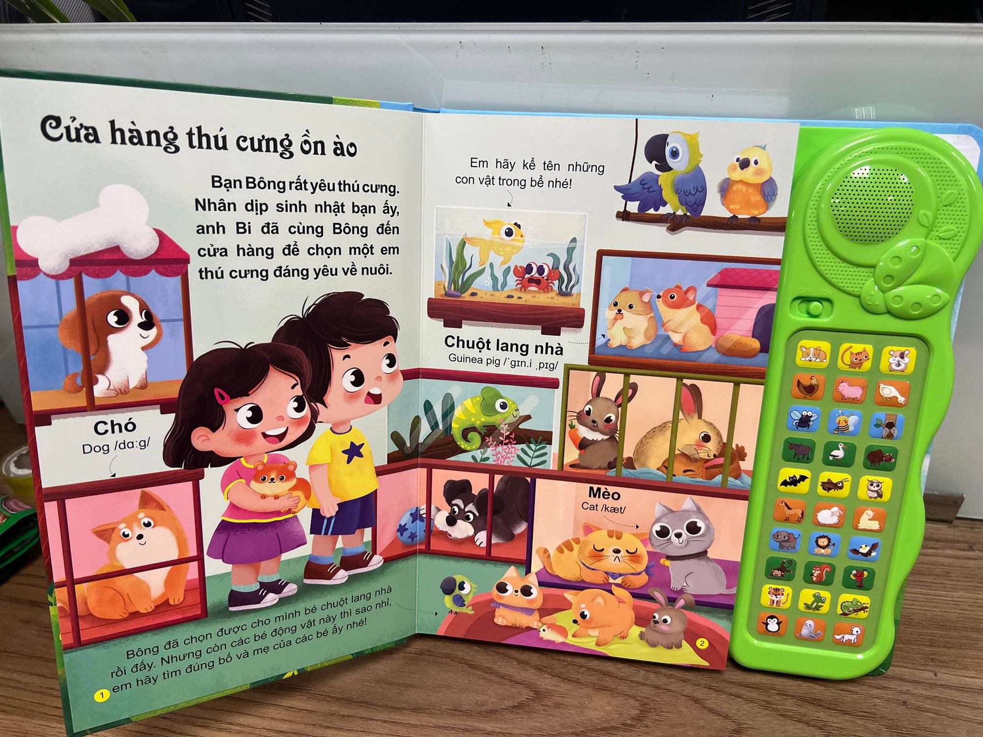 4 bộ sách thú vị, đọc theo cách khác biệt mà cha mẹ có thể tham khảo tặng con: Vừa thêm kiến thức, vừa được chơi vui - Ảnh 2.