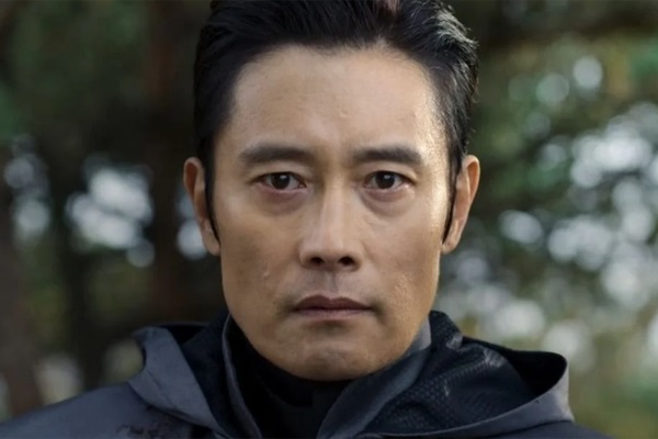 Nhân vật bí ẩn của Lee Byung Hun sẽ là nam chính trong 'Squid Game' 2? - Ảnh 6.