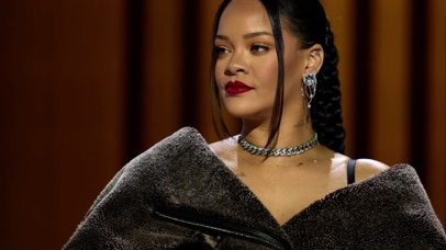 Rihanna gây sốc khi mang thai lần thứ hai: 'Làm mẹ là tất cả'