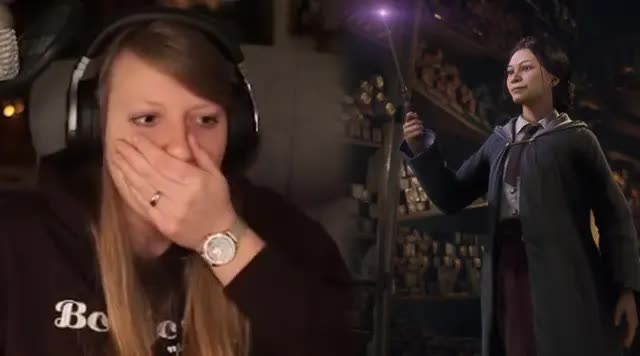 Nữ game thủ Hogwarts Legacy có pha tự hủy bất ngờ, suy sụp cả buổi live - Ảnh 2.
