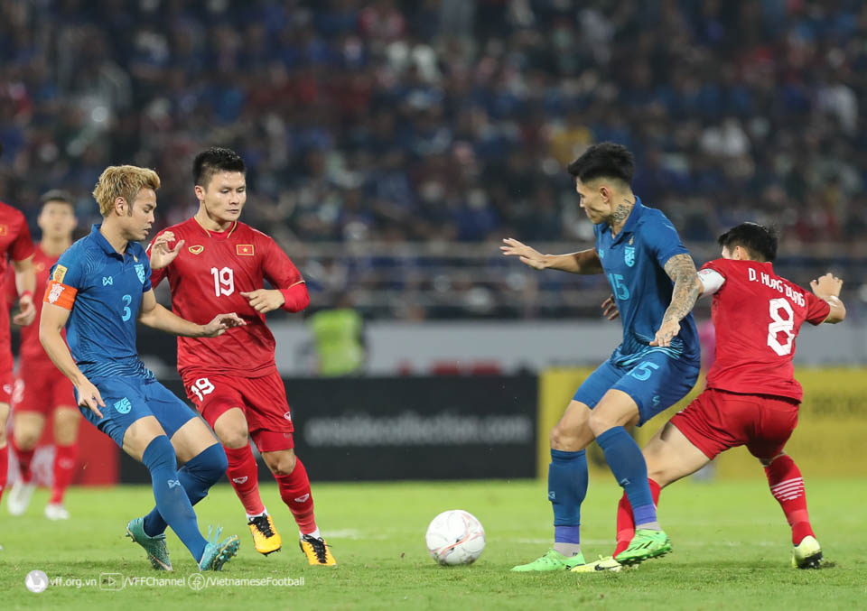 HLV Troussier bận rộn với tuyển Việt Nam và U23 Việt Nam - Ảnh 3.