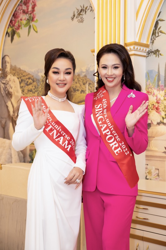 Hoa hậu Hoàng Thanh Nga tự tin giữa dàn thí sinh Mrs Universe 2022 - Ảnh 4.