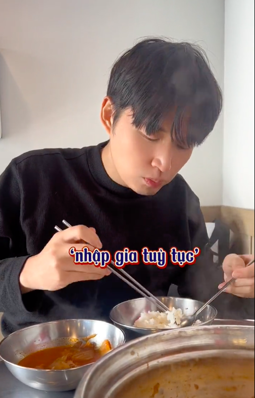 Youtuber ẩm thực tiết lộ một thói quen ăn cơm của người Việt Nam bị người Hàn đánh giá là thấp kém! - Ảnh 4.
