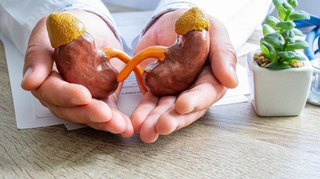 Dùng loại thuốc người quen giới thiệu suốt 2 năm, người đàn ông gặp vấn đề lớn ở thận