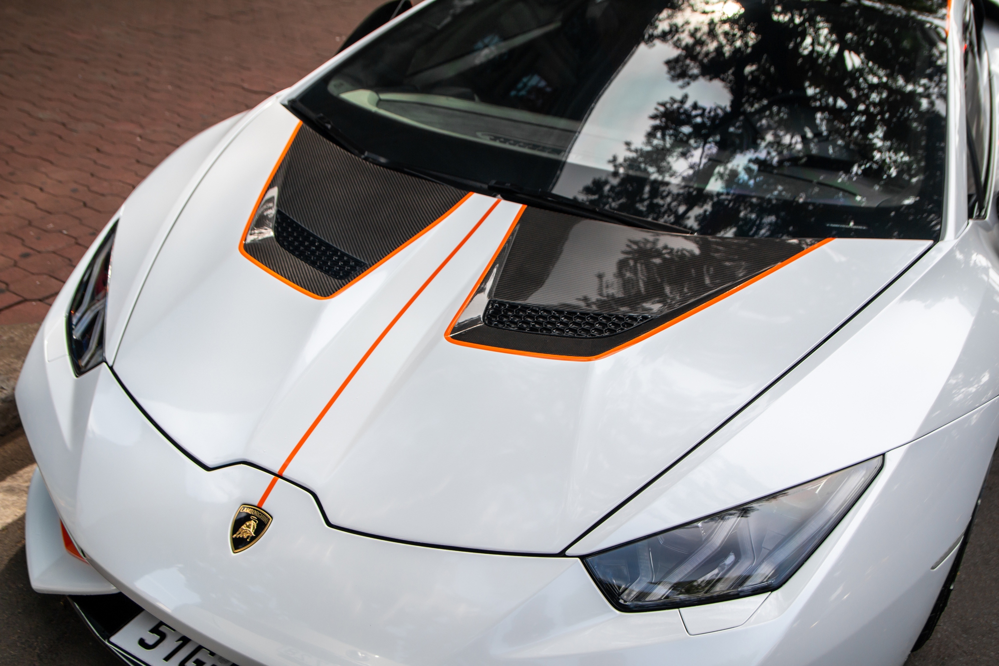 Lamborghini Huracan với gói độ độc đáo tại TP.HCM, tiền độ đủ mua Toyota Camry 2.0G - Ảnh 4.