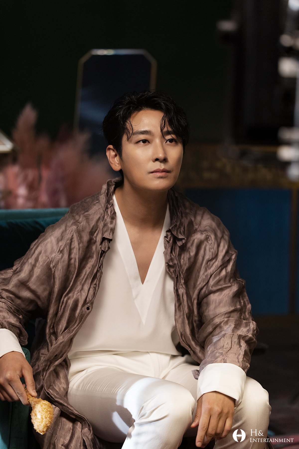 “Thái tử Kbiz” Joo Ji Hoon: Vươn tầm ngôi sao quyền lực sau bê bối sử dụng chất cấm, ở tuổi 41 vẫn mang danh “quý ông độc thân kim cương” - Ảnh 14.