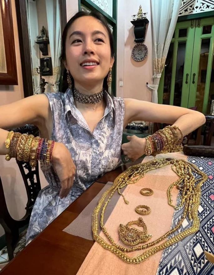 Báo Thái tiết lộ thêm về hôn lễ của Hoa hậu chuyển giới Nong Poy, cô dâu sẽ đeo 5 kg vàng trong ngày cưới - Ảnh 4.