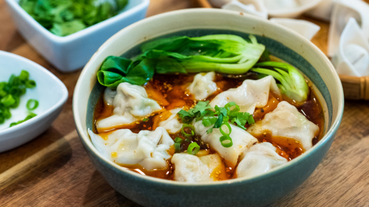 Khám phá những món súp nổi tiếng của Trung Quốc - ALONGWALKER