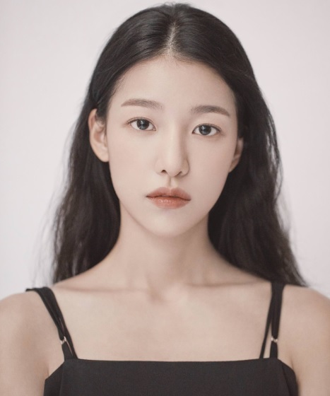 Hội chị em đẹp quên lối về của mỹ nhân 'Khóa học yêu cấp tốc' Roh Yoon Seo - Ảnh 17.