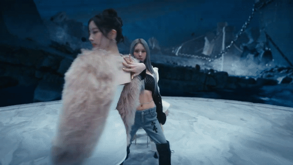 TWICE trở lại với MV đậm chất nữ quyền: Đoạn rap phá cả bài hát, thành tích nhạc số ở Hàn tiếp tục "thảm bại"?