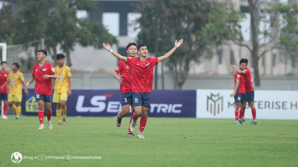 VCK giải vô địch U17 QG- Cúp Thái Sơn Nam 2023: ĐKVĐ PVF đại thắng trận ra quân