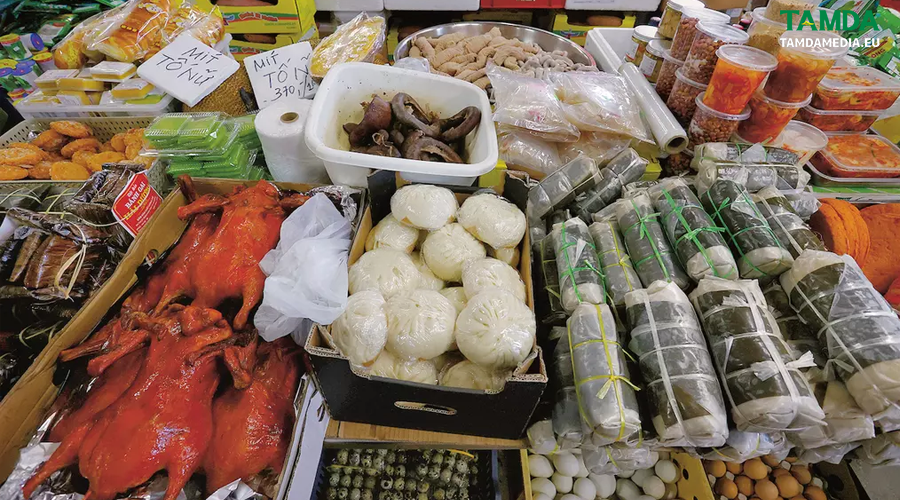 Hóa ra ở châu Âu cũng có một khu chợ gọi là CHỢ SAPA thân thương gần gũi bán toàn thực phẩm Việt - Ảnh 6.
