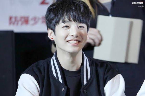 Không còn là baby, Jungkook BTS nhiều lần nhắc nhở fan quá khích - Ảnh 3.