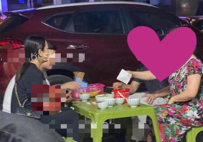Phạm Quỳnh Anh lên tiếng xin lỗi vì bức ảnh nghi vấn ra mắt bố mẹ bạn trai hiện tại - Ảnh 2.