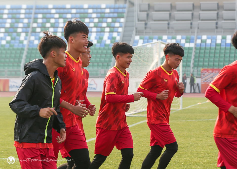 U20 Việt Nam bất ngờ được đổi sân tập, chuẩn bị đấu Qatar - Ảnh 3.
