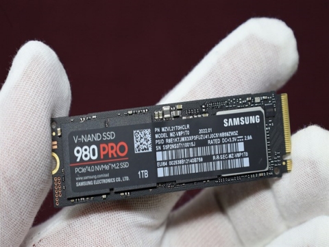 'SSD nhái' siêu tinh vi, phần mềm chính hãng cũng không phát hiện được - Ảnh 2.