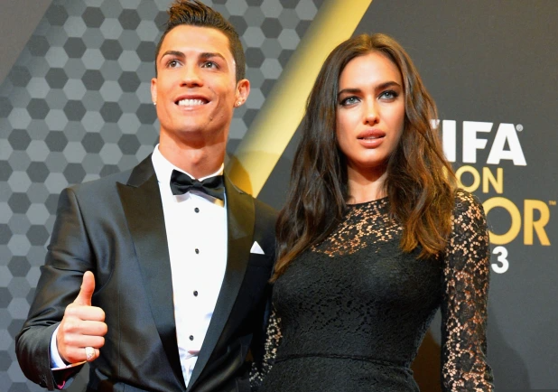 Siêu mẫu Irina Shayk nhận cú sốc lớn vì 'trót dại' với Ronaldo - Ảnh 3.