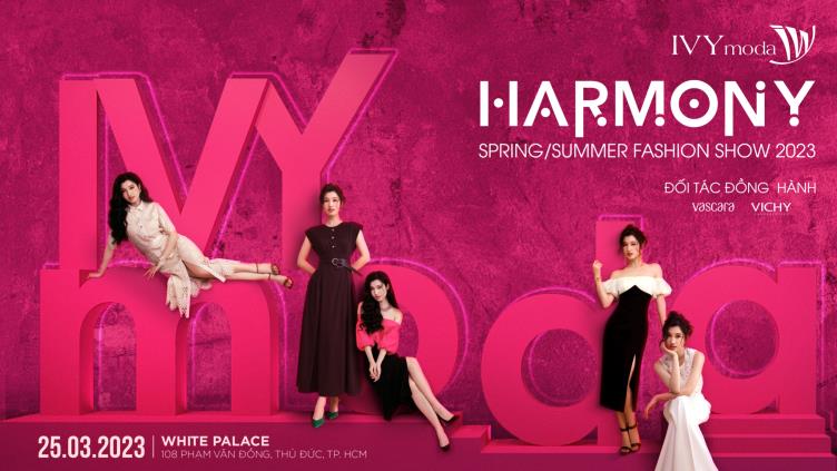 IVY moda nhuộm hồng sàn catwalk Xuân Hè 2023 với tuyên ngôn tính nữ đầy táo bạo - Ảnh 1.