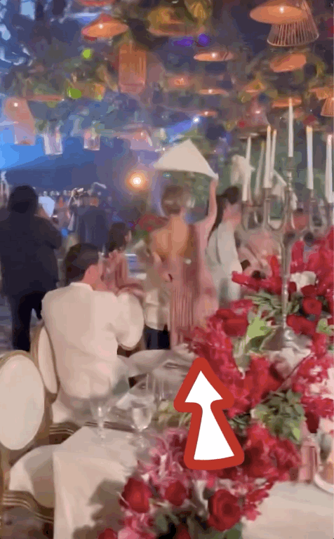 Vợ chồng Hà Tăng nhún nhảy trong tiệc cưới Phillip Nguyễn - Linh Rin, quý tử lọt vào khung hình gây chú ý  - Ảnh 3.