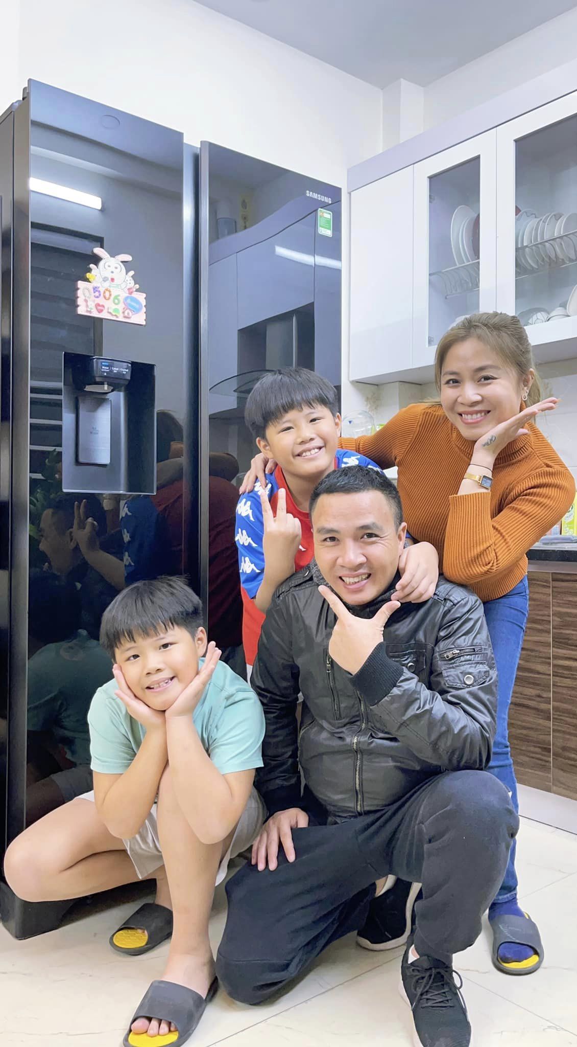 MC Chúng tôi là chiến sĩ Hoàng Linh: Hạnh phúc bên ông xã là đạo diễn truyền hình, chuẩn bị chào đón con thứ 3 - Ảnh 5.