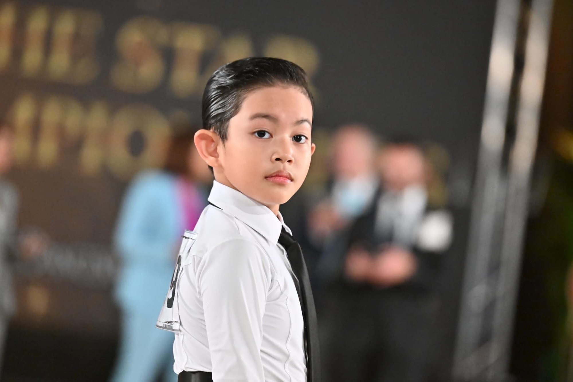 Con trai của Khánh Thi - Phan Hiển vô địch thế giới Dancesport hạng tuổi Thiếu Nhi, cách dạy con của hai vợ chồng rất đáng nể phục - Ảnh 3.