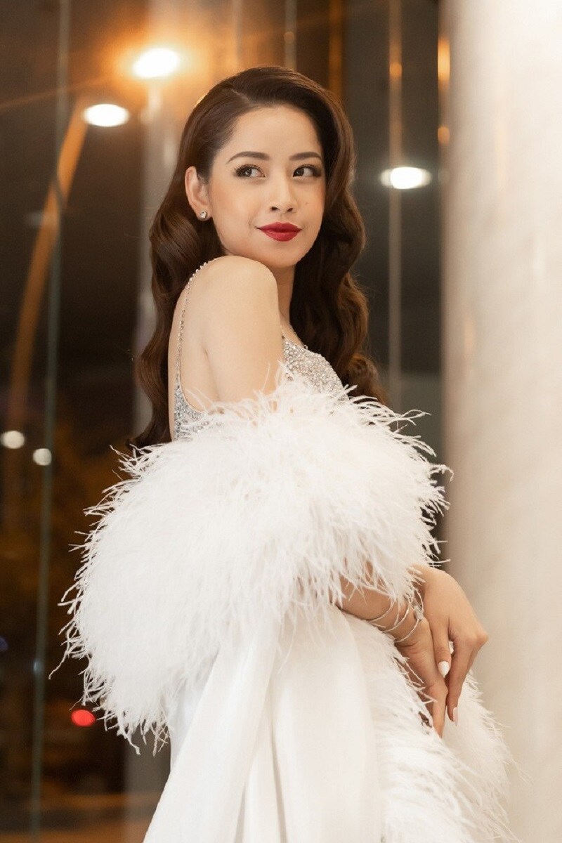 Netizen Trung từng khen thành viên BTS đẹp như... nữ thần nhưng lại so sánh với Chi Pu trong MV 16+? - Ảnh 1.