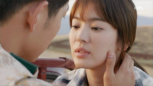 Rộ tranh cãi KBS trình chiếu cảnh hôn của Song Song giữa lúc Song Joong Ki tái hôn, sắp lên chức bố - Ảnh 4.