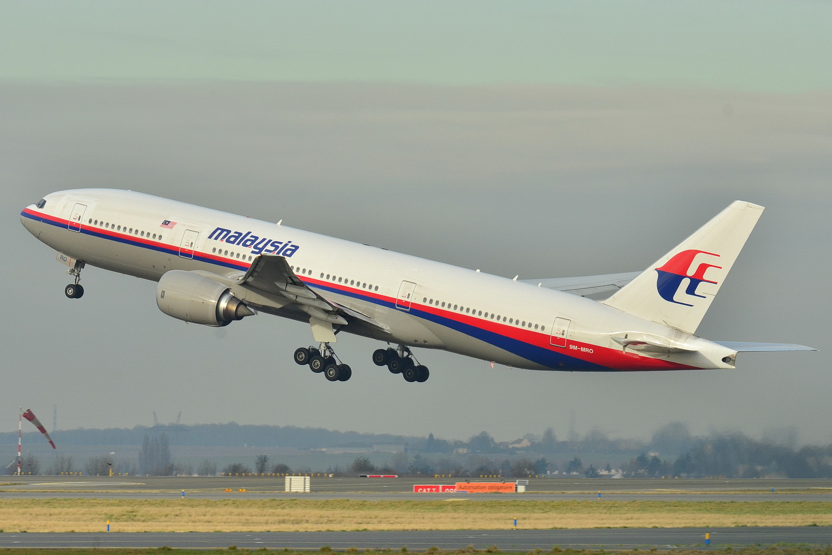 Tròn 9 năm xảy ra thảm kịch rơi máy bay bí ẩn nhất thập kỷ, rốt cuộc điều gì đã xảy ra với MH370? - Ảnh 2.