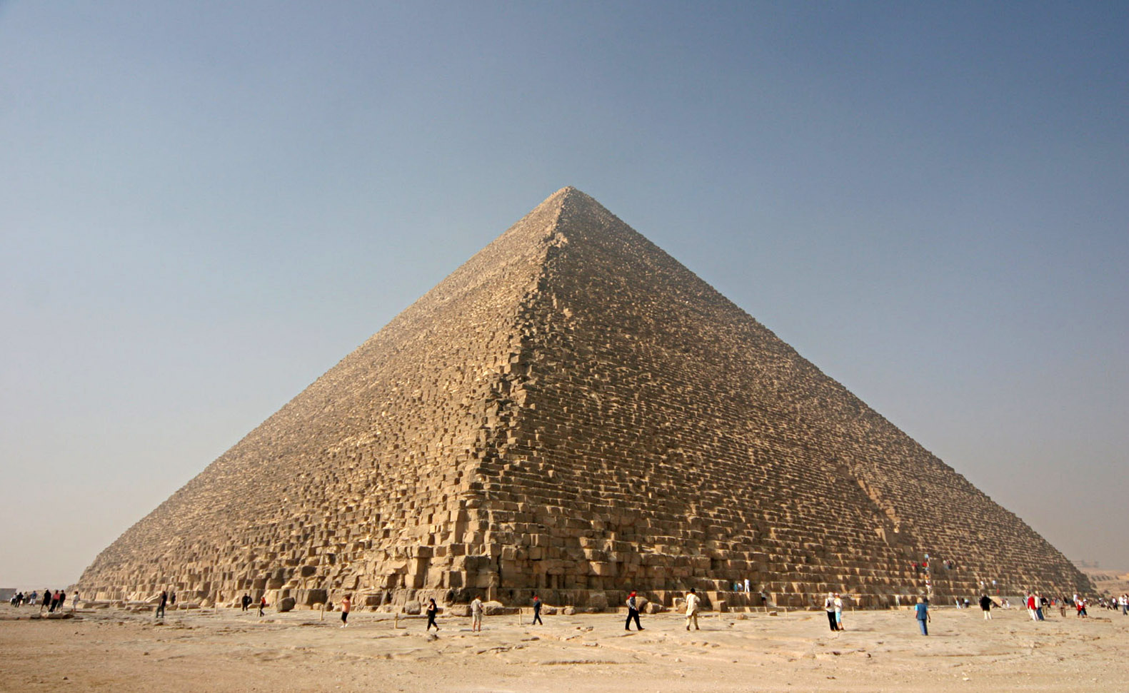Các tia vũ trụ hé lộ một hành lang chưa từng biết đến đang 'ẩn giấu' trong Đại Kim tự tháp của Ai Cập - Ảnh 1.