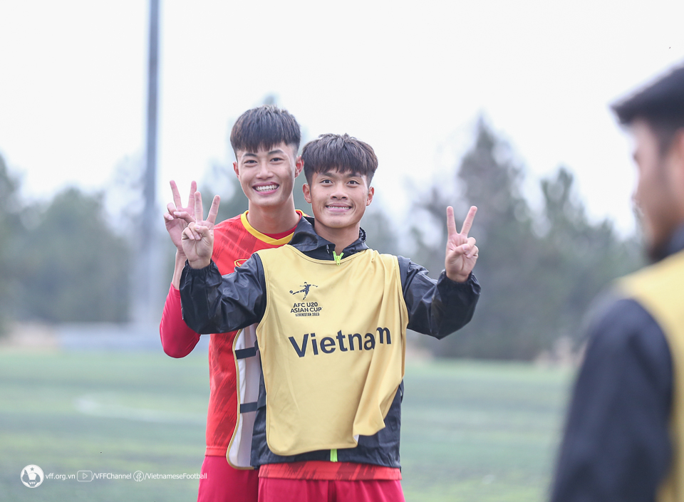 HLV Troussier: ‘Tôi chấm được 14, 15 cầu thủ ở đội U20 Việt Nam’ - Ảnh 3.