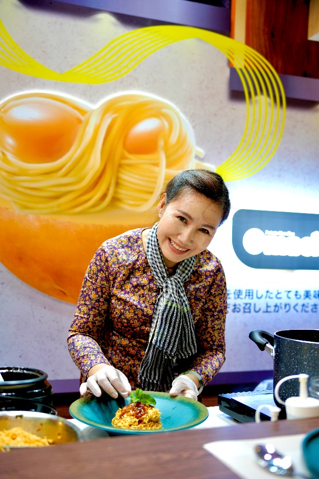 Chiếm trọn “spotlight” trong triển lãm quốc tế Foodex tại Nhật, Omachi khẳng định vị thế mì hàng đầu Việt Nam - Ảnh 4.